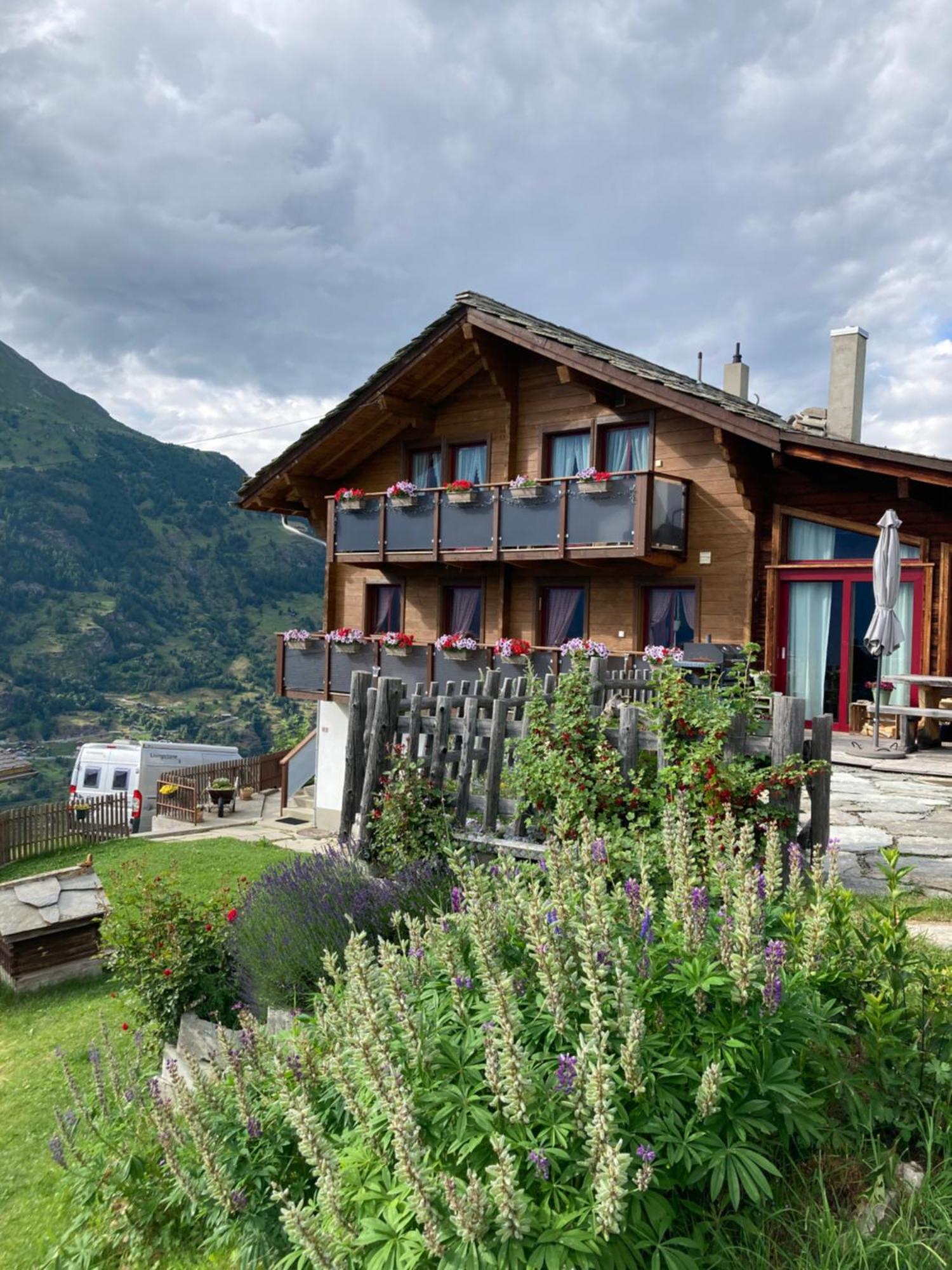 Haus Dorfblick Apartment Grächen Exterior photo
